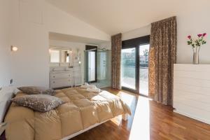 Garonda Hotel ยูคมายอร์ ภายนอก รูปภาพ